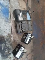 Hitachi Acculader + 2 Accu's, Ophalen of Verzenden, Gebruikt