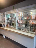 Balie en kast voor in een winkel, Zakelijke goederen, Kantoor en Winkelinrichting | Winkel en Inventaris, Ophalen