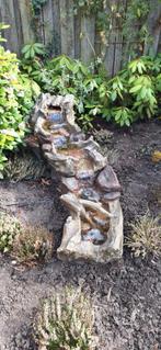 Waterornament boomstam waterval met verlichting, Tuin en Terras, Waterpartijen en Fonteinen, Ophalen of Verzenden, Zo goed als nieuw