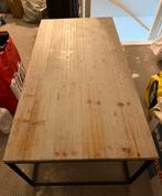 Houten tafel met metalen frame, Ophalen, Gebruikt, 100 tot 150 cm, 50 tot 100 cm