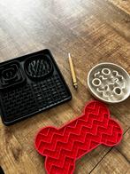 Voerbakken / Activity bak kat of hond, Ophalen of Verzenden, Zo goed als nieuw