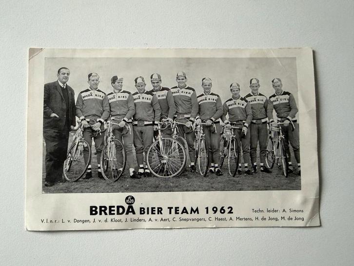 Teamfoto Breda Bier team 1962 wielrennen, Verzamelen, Sportartikelen en Voetbal, Zo goed als nieuw, Poster, Plaatje of Sticker