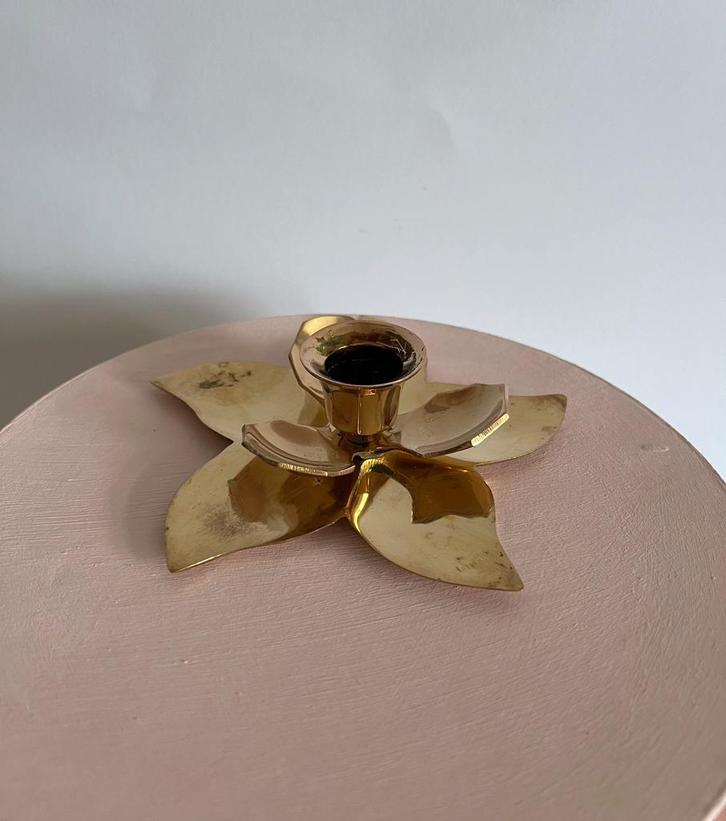 vintage messing messing bloemvormige kandelaar kaarsenhouder, Antiek en Kunst, Antiek | Kandelaars, Overige materialen, Ophalen of Verzenden