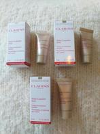 15 ML Clarins nutri lumiere Jour voor maar 12,50 euro, Sieraden, Tassen en Uiterlijk, Uiterlijk | Gezichtsverzorging, Nieuw, Ophalen of Verzenden