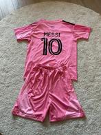 Voetbaltenue Messi Inter Miami Roze Maat 128, Ophalen of Verzenden, Zo goed als nieuw, Jongen of Meisje