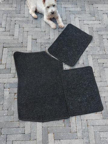Te koop: 3 automatten beschikbaar voor biedingen