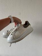 Alexander mcqueen sneakers maat 39,5 wit, Kleding | Dames, Schoenen, Ophalen, Zo goed als nieuw, Wit, Sneakers of Gympen