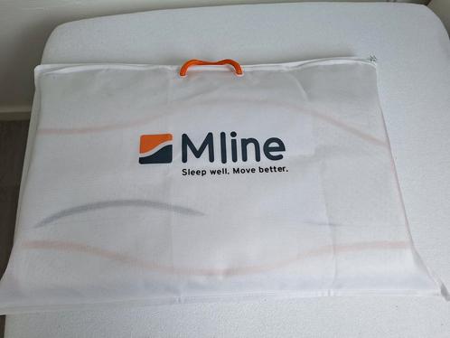 MLine Pillow you - kussen, Huis en Inrichting, Slaapkamer | Beddengoed, Zo goed als nieuw, Kussen, Eenpersoons, Oranje, Ophalen of Verzenden