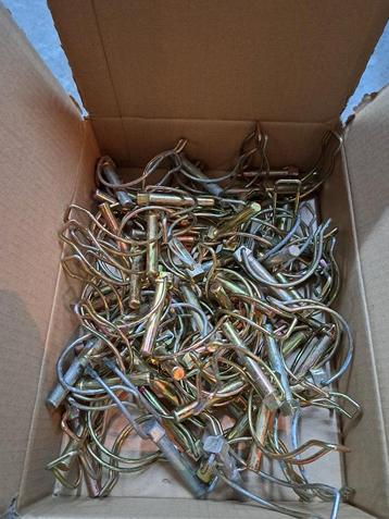 Steigerbuis borg clip 60x10mm  45 stuks.  beschikbaar voor biedingen