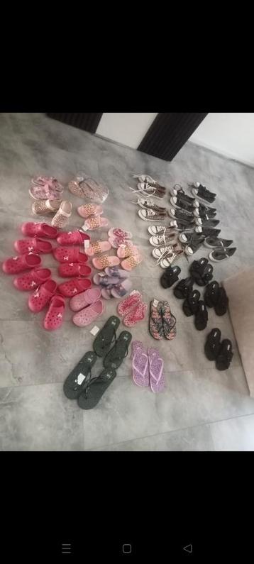 Partij nieuwe Crocs sleehakken sandelen en slippers etc  beschikbaar voor biedingen
