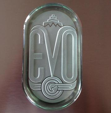 Vintage Presse papier logo EVO beschikbaar voor biedingen