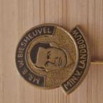 Speldje Minister Biesheuvel, Verzamelen, Speldjes, Pins en Buttons, Ophalen of Verzenden, Zo goed als nieuw