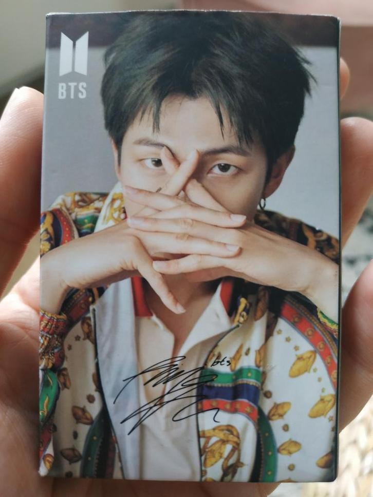 Set van 30 LomoCards – RM (BTS), Verzamelen, Muziek, Artiesten en Beroemdheden, Zo goed als nieuw, Foto of Kaart, Ophalen of Verzenden