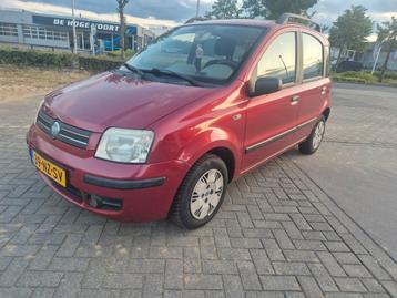 Fiat Panda 1.2 2004 Rood beschikbaar voor biedingen