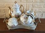 Antiek Servies met Gouden Details en mooi dienblad bewerkt., Antiek en Kunst, Antiek | Servies compleet, Ophalen of Verzenden