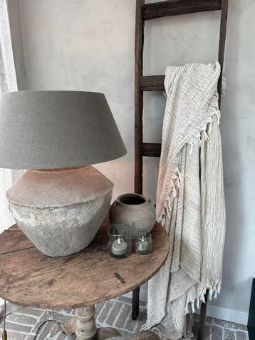 Mooi linnen plaid Capri van Home linen labels beschikbaar voor biedingen