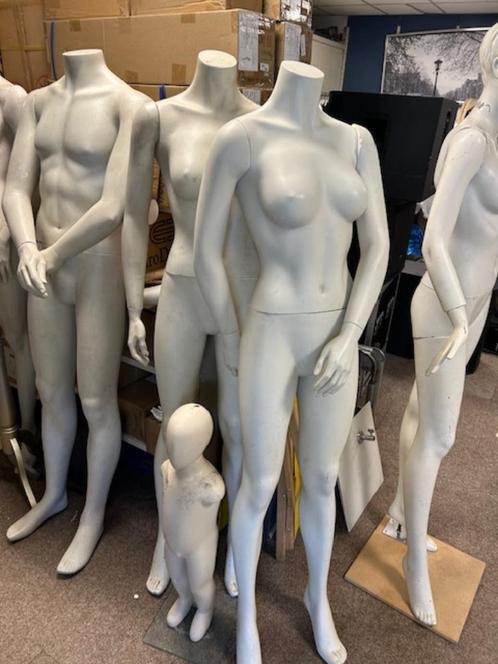 3 x hoofdloze etalagepop paspop etalagefiguur mannequin 100€, Kleding | Dames, Overige Dameskleding, Gedragen, Ophalen of Verzenden