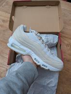 Nike x Levi's Air Max 95 Light Orewood Brown, Nike, Nieuw, Ophalen of Verzenden, Sneakers of Gympen