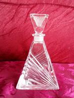 Parfumflesje van Kristal. Diagonale decoratie., Antiek en Kunst, Antiek | Glas en Kristal, Ophalen of Verzenden