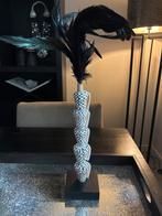 Schelpentoren Tijgerschelpen met veren, Huis en Inrichting, Woonaccessoires | Overige, Ophalen