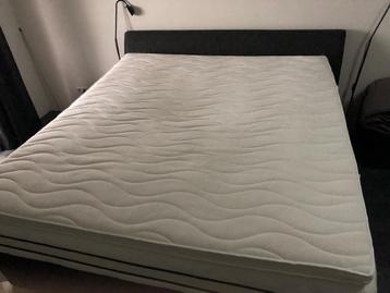 Toppermatras latex 180x200 beschikbaar voor biedingen