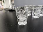 Hand gegraveerde elanden op een 2oz shot glas, Verzamelen, Glas en Borrelglaasjes, Ophalen of Verzenden, Zo goed als nieuw