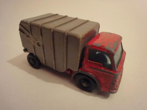 # rood/grijze Refuse Truck Matchbox #7 Lesney, Hobby en Vrije tijd, Modelauto's | Overige schalen, Gebruikt, Bus of Vrachtwagen