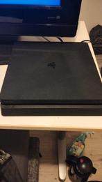 Ps4 met controler en kabels, Spelcomputers en Games, Spelcomputers | Sony PlayStation 4, Ophalen, Zo goed als nieuw, 1 TB, Met 1 controller