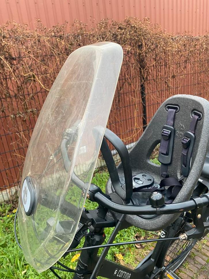 Thule Yepp Nexxt Mini Voorstoeltje + Windscreen, Fietsen en Brommers, Fietsaccessoires | Fietsstoeltjes, Zo goed als nieuw, Ophalen