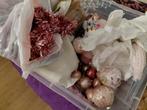 kerstballen rosé enz zitten meerdere artikelen in met bak, Diversen, Ophalen of Verzenden, Gebruikt
