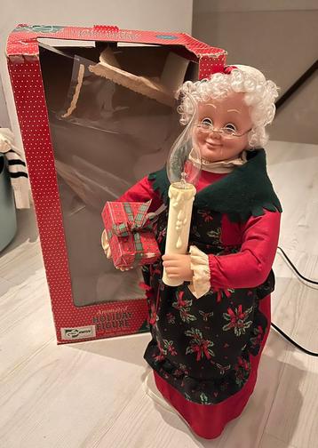 Vintage mrs Santa Claus beschikbaar voor biedingen