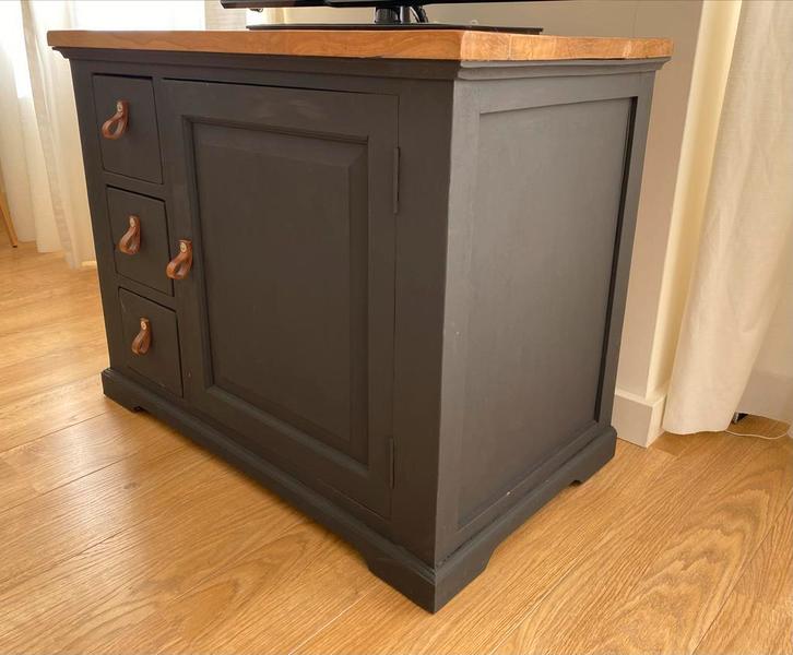 Teak TV-meubel met krijtverf, Huis en Inrichting, Kasten | Televisiemeubels, Gebruikt, Minder dan 100 cm, 50 tot 100 cm, 25 tot 50 cm