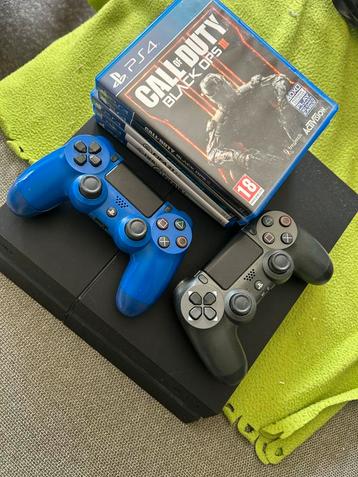 Playstation 4 2 controllers en 5 games beschikbaar voor biedingen