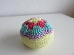gehaakt speldenkussen bloem in pastel kleuren, Hobby en Vrije tijd, Naaien en Fournituren, Ophalen of Verzenden, Zo goed als nieuw