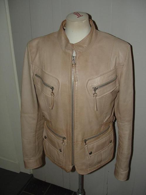 Boncetti leren jas jack maat 42 valt als maat 38/40 lamsleer, Kleding | Dames, Jassen | Winter, Gedragen, Maat 38/40 (M), Zwart
