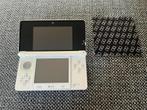 Nintendo 3ds, oplader, spellen (ds en 3ds) en hoes, Gebruikt, Overige modellen, Wit, Ophalen