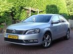 Volkswagen Passat 1.4 TSI 2de eig. Weinig km. Navi. i.z.g.st, Voorwielaandrijving, Gebruikt, Zwart, 4 cilinders
