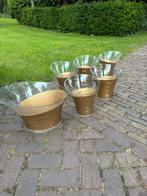 6 moët&chandon ijskoelers en 12 glazen, Ophalen