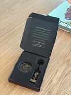 Ajax 125 Jaar Jubileum Set - Magneet & Sleutelhanger, Ophalen of Verzenden, Nieuw, Ajax, Overige typen