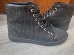 Guess schoenen 1x gedragen, Ophalen of Verzenden, Zo goed als nieuw, Zwart, Sneakers of Gympen