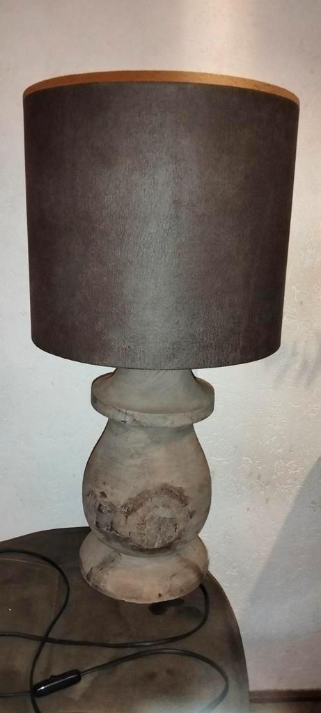 Mooie brocante Baluster lamp hout. Met kap, Huis en Inrichting, Lampen | Tafellampen, Gebruikt, 50 tot 75 cm, Hout, Ophalen of Verzenden