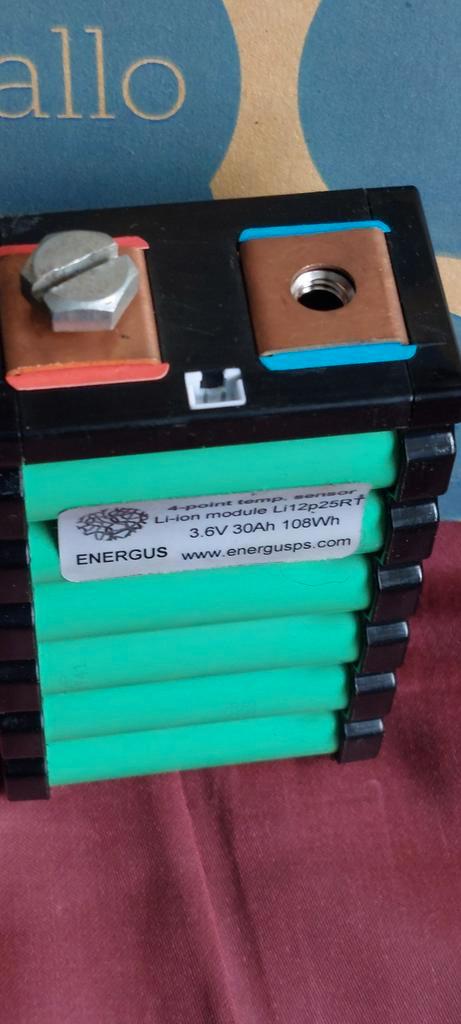 Nieuwe cel 3.6V 30Ah Li-ion+Temp.sensor, koppel aan elkaar, Zakelijke goederen, Machines en Bouw | Industrie en Techniek, Ophalen of Verzenden