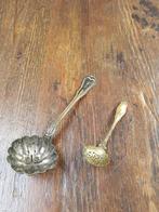 2 suikerlepels - strooilepels - poedersuikerlepels, Antiek en Kunst, Ophalen of Verzenden