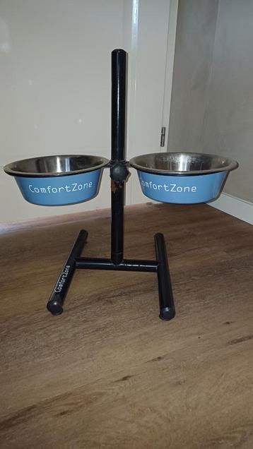 Beeztees hondenstandaard comfort zone beschikbaar voor biedingen