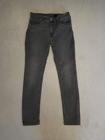 Stoere grijze H&M skinny fit jog jeans maat 158.  beschikbaar voor biedingen