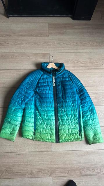 Superdry M50005DR donsjas – lichtgewicht, en geïsoleerd beschikbaar voor biedingen