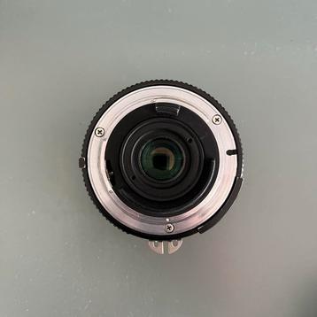 Nikkor lenzen: 20mm, 24mm, 28mm - Zo goed als nieuw beschikbaar voor biedingen