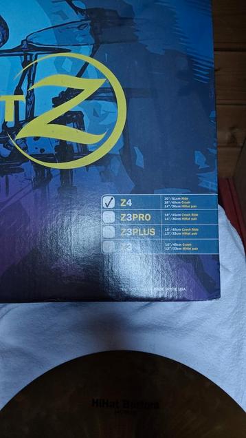 Drumstel kompleet,  in goede  staat - gereserveerd  beschikbaar voor biedingen