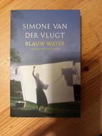 BLAUW WATER van Simone van Der Vlugt 2x, Ophalen of Verzenden, Zo goed als nieuw, Nederland