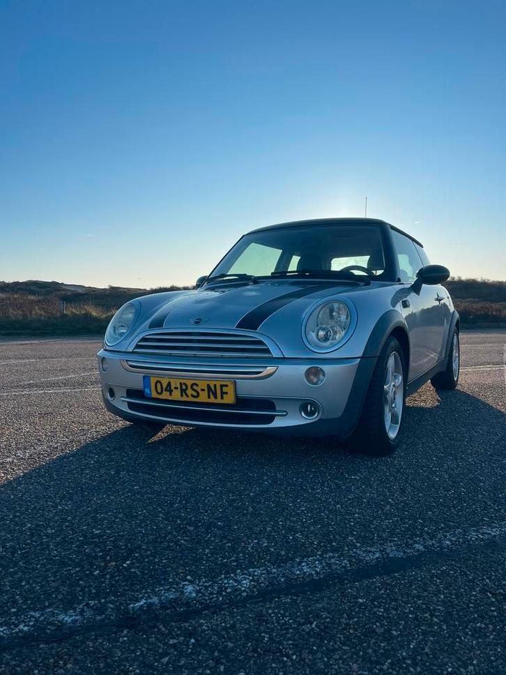 Mini Cooper R50 1.6 16V 116pk 2005 (Groot onderhoud gehad), Auto's, Mini, Particulier, Cooper, ABS, Airbags, Airconditioning, Centrale vergrendeling